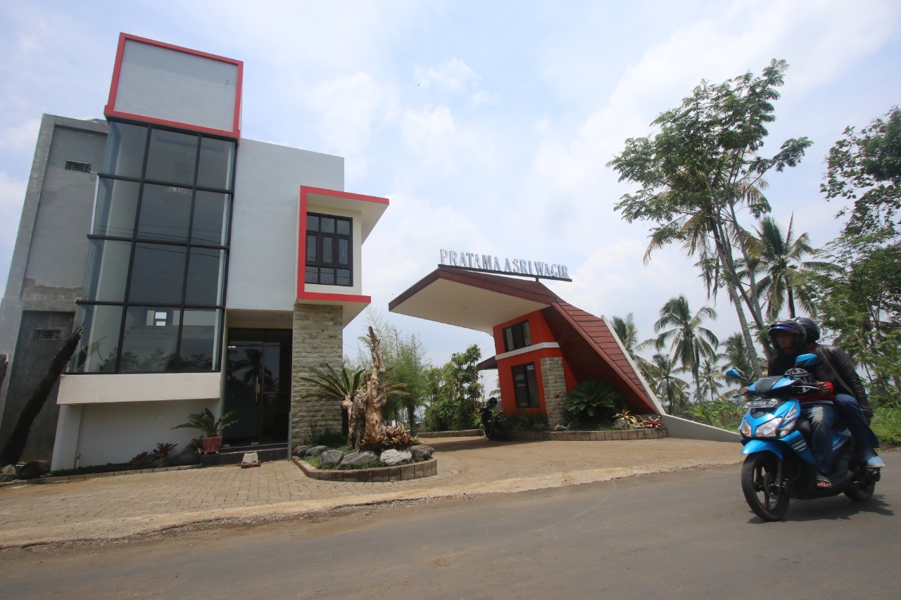 Pratama Asri Wagir yang kini tengah dipermasalahkan user (Darmono / Radar Malang)