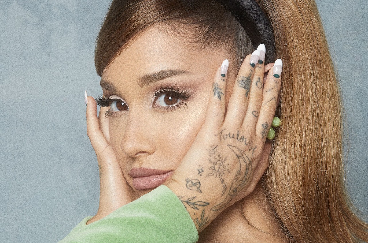 Ariana Grande (Instagram @arianagrande)