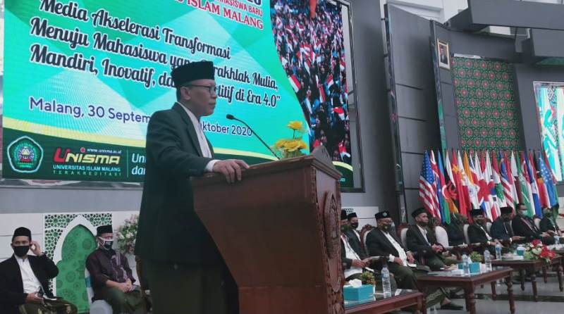 Rektor Unisma Prof Dr  H Maskuri MSi saat memberikan sambutan dalam sebuah acara di kampus. (Humas Unisma for Radar Malang)