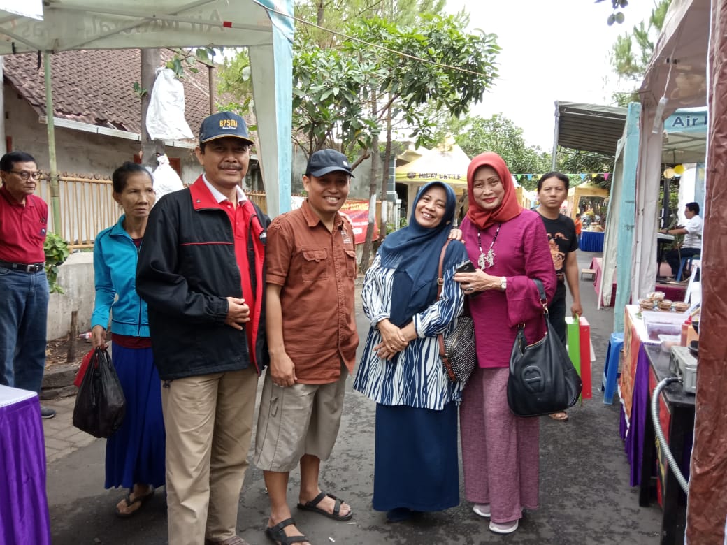 Tim pengabdi Unmer Malang (istimewa)