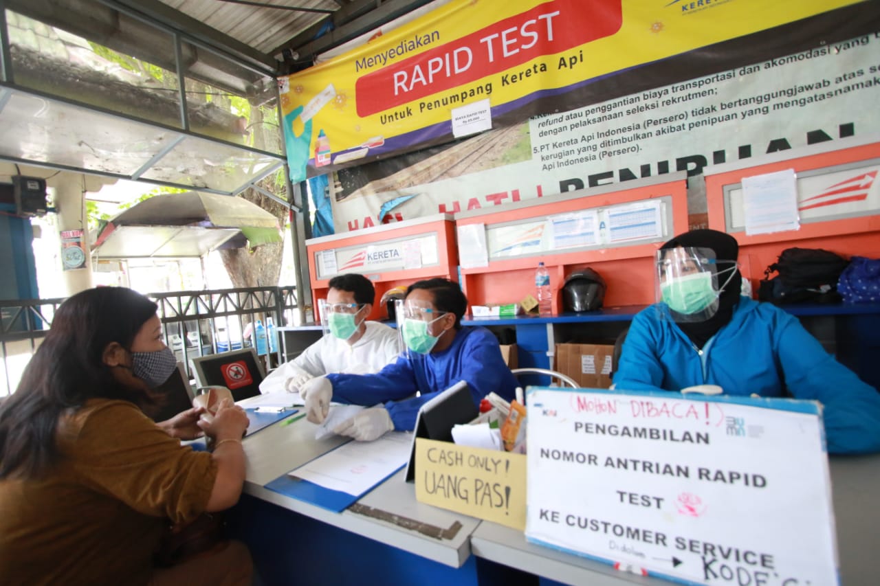 Pendaftaran Rapid Test di Stasiun Malang. (dok/ Radar Malang)