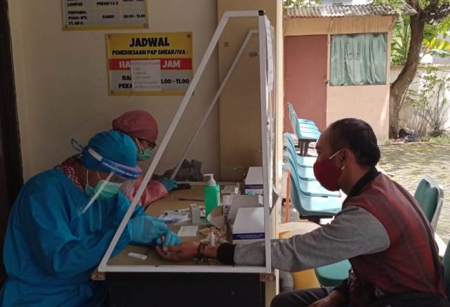 Pelayanan kesehatan  di Puskesmas Sisir, Kota Batu (Nugraha Perdana/Radar Batu)
