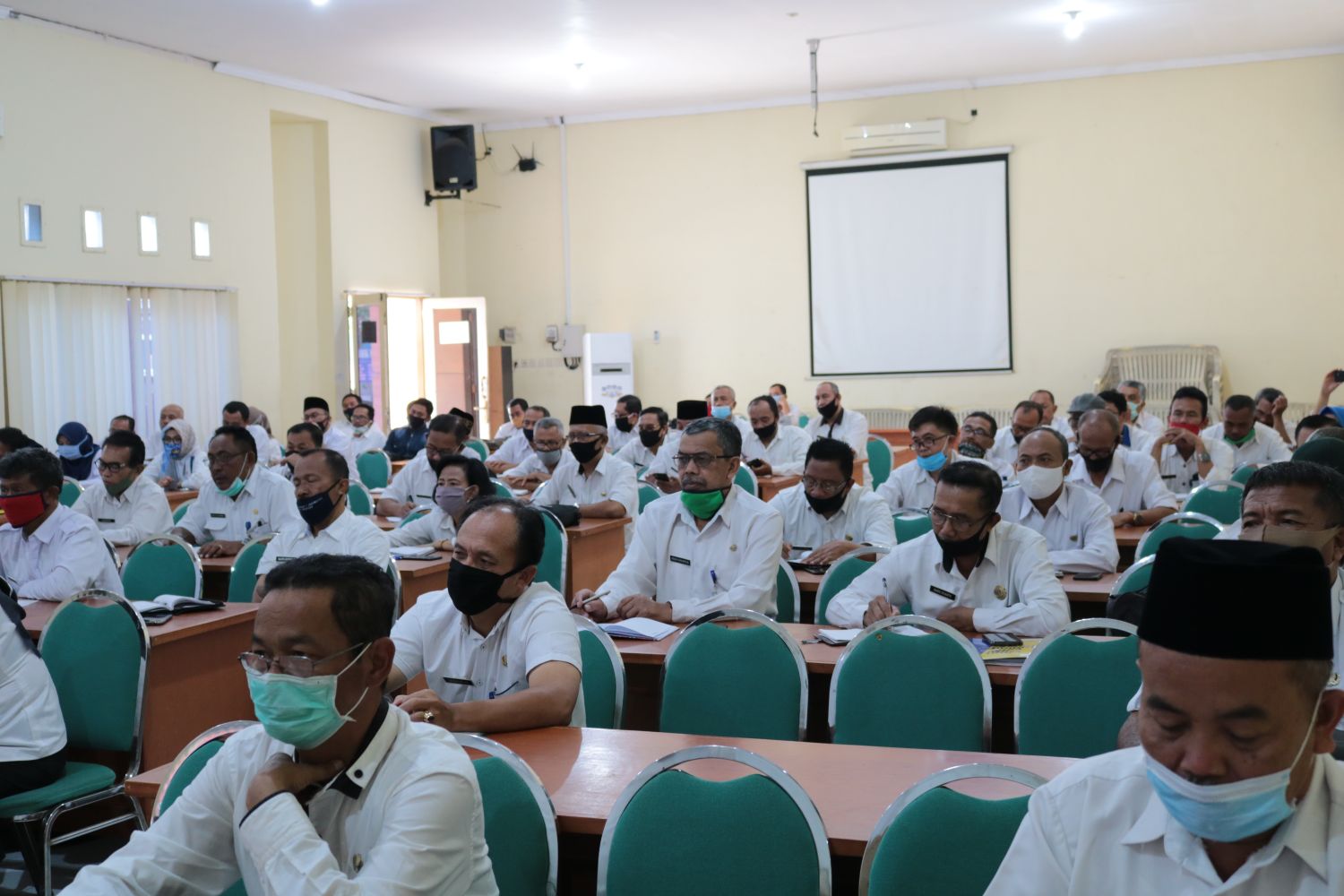 Ilustrasi guru di Kabupaten Malang saat mengikuti sosialisasi. (ist)