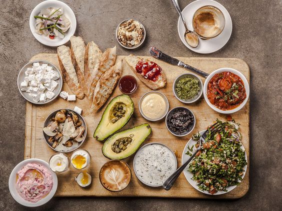 Ilustrasi makanan penambah mood booster (Pinterest)