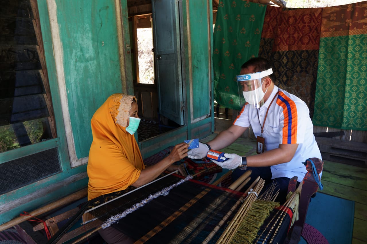 Ilustrasi penggantian kartu ATM ber-chip. (Bank BRI/ist)