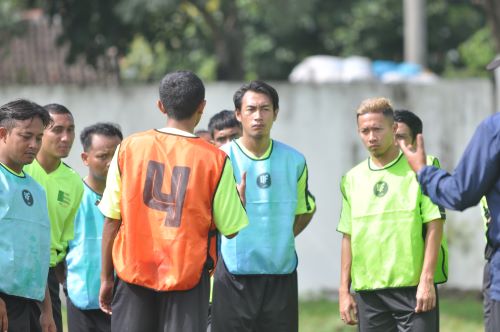 Sejumlah pemain Arema FC saat mengikuti kursus kepelatihan lisensi C di Kota Batu beberapa waktu yang lalu. (Galih R Prasetyo / Radar Malang)