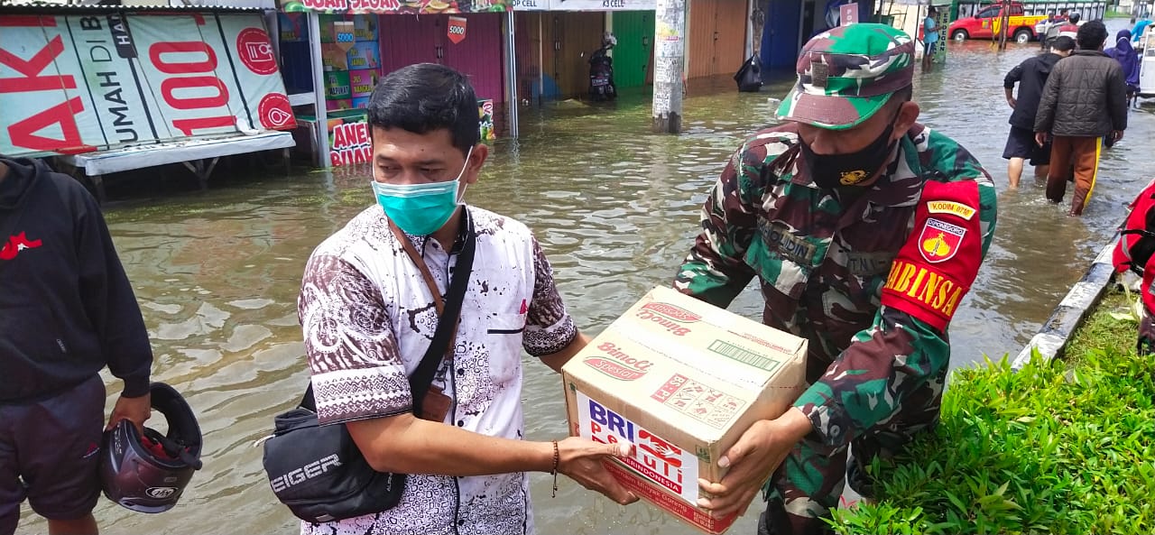 Penyaluran sembako untuk korban banjir Pantura (ist)