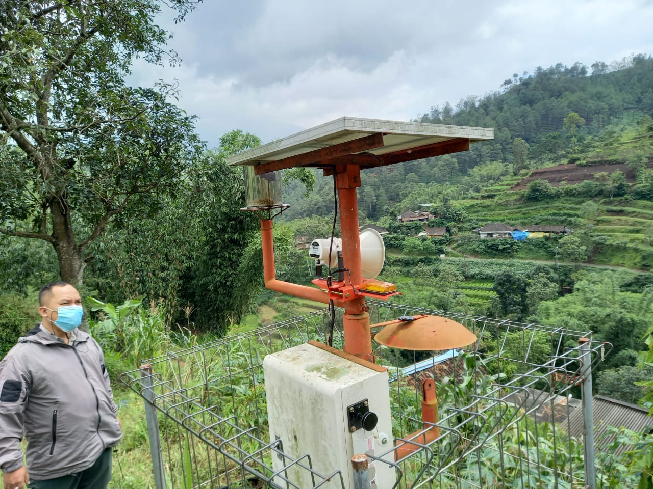 Early Warning System di Dusun Brau (Imam N / Radar Malang)