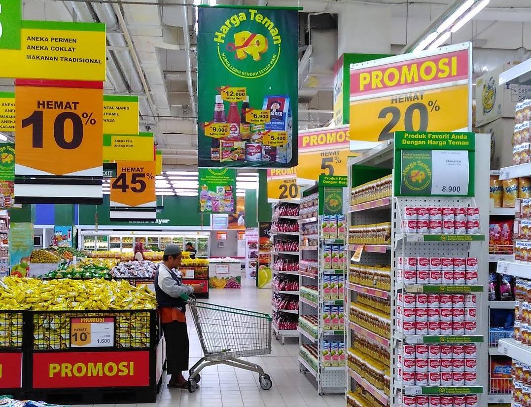 ilustrasi konsumen berbelanja di Giant (ist)