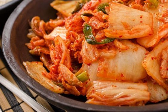 Kimchi (nourishedessentials/ist)