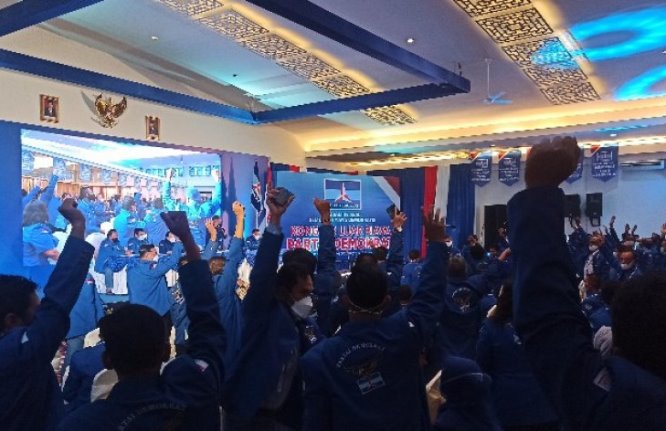 Suasana KLB Partai Demokrat di Deli Serdang, Sumatera Utara  saat memilih Moeldoko menjadi ketum Partai Demokrat. (jp/ist)