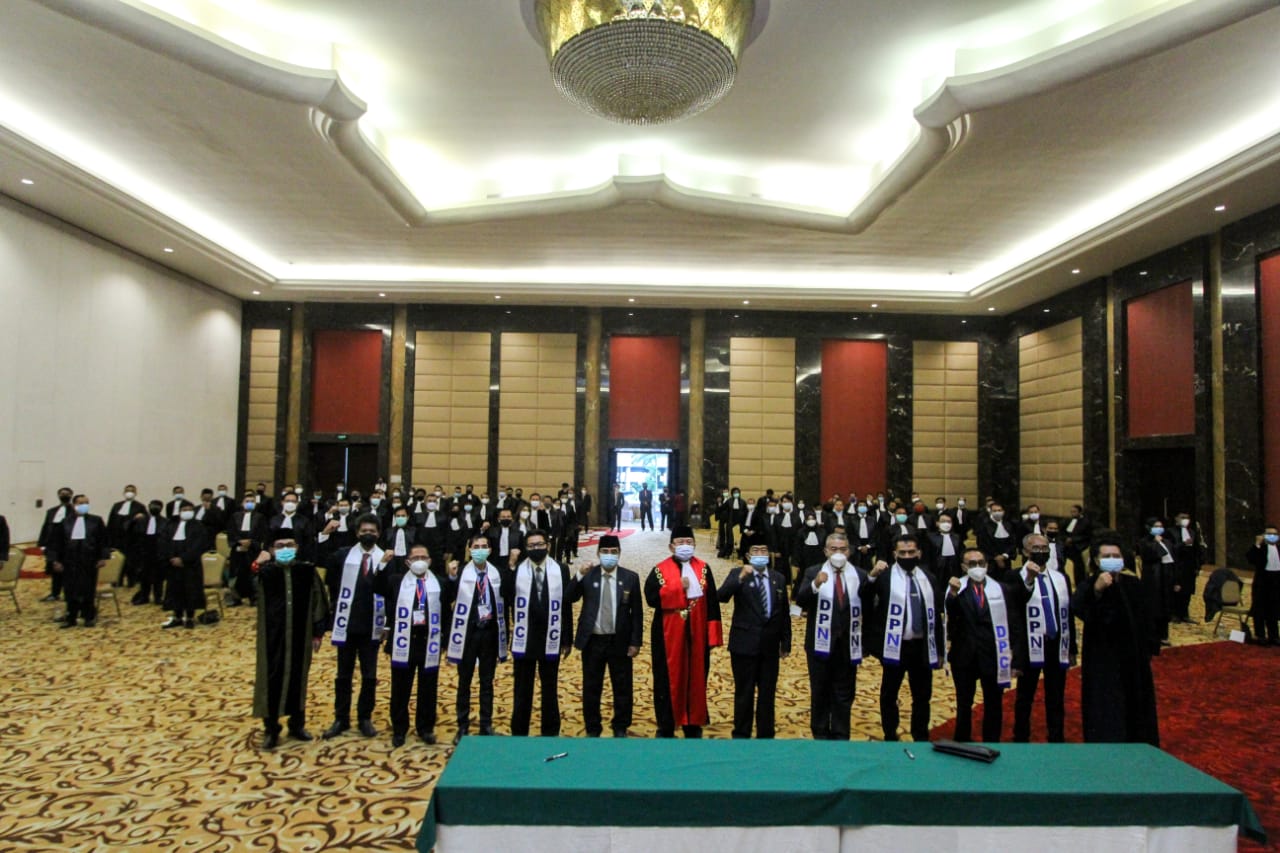 Pelantikan advokat DPC Peradi di Singhasari Resort, Kamis (4/3). (Rofia Ismania / Radar Malang)