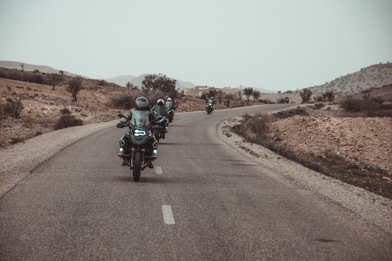 Ilustrasi touring motor (unsplash/ist)