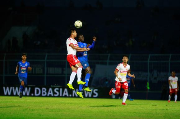 Ilustrasi Arema saat bertanding.  (Rubianto / Radar Malang)