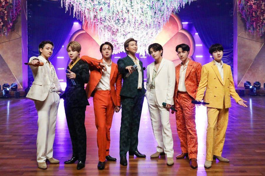 Penampilan BTS saat mengisi acara Grammy Awards 2021 (Soompi/ist)