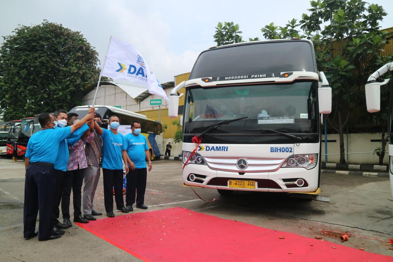 Peresmian bus Damri trayek Malang-Jakarta. (ist)