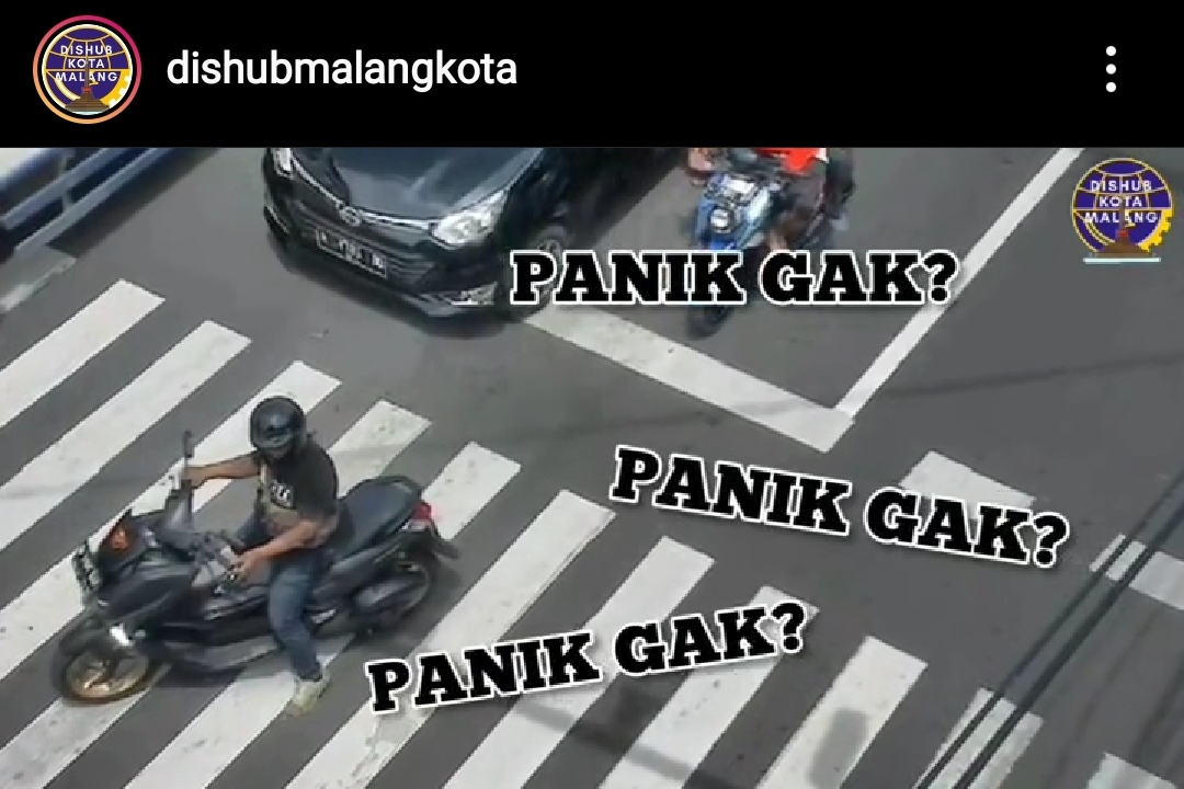 Seorang pengendara motor yang videonya dijadikan meme oleh Dishub Kota Malang (screenshot Instagram/ist).