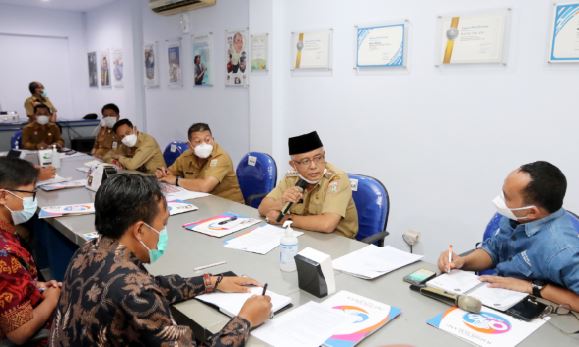 FGD di kantor Jawa POs Radar Malang yang mengupas konflik agraria di Kabupaten Malang (Darmono / Radar Malang)
