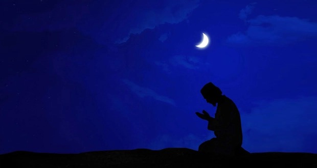 Ilustrasi ibadah menanti malam Lailatul Qadar (ist)