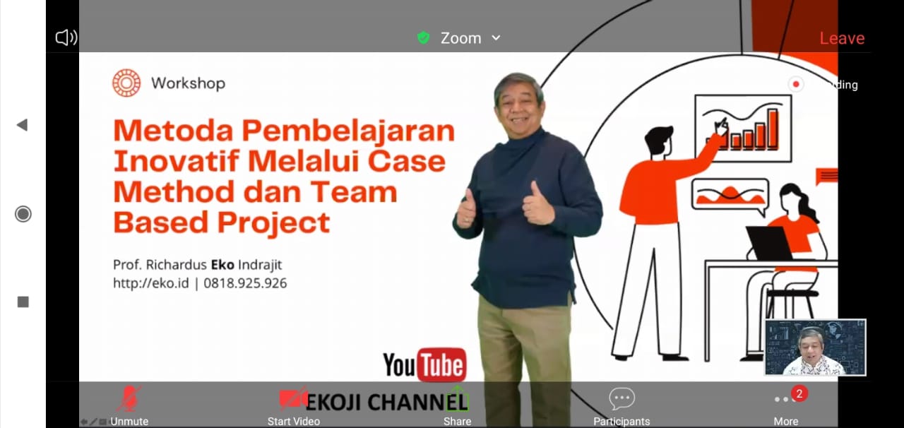 Prof Dr Ir Richardus Eko Indrajit MSc MBA Mphil MA  saat memberikan materi lewat zoom meeting (ist)