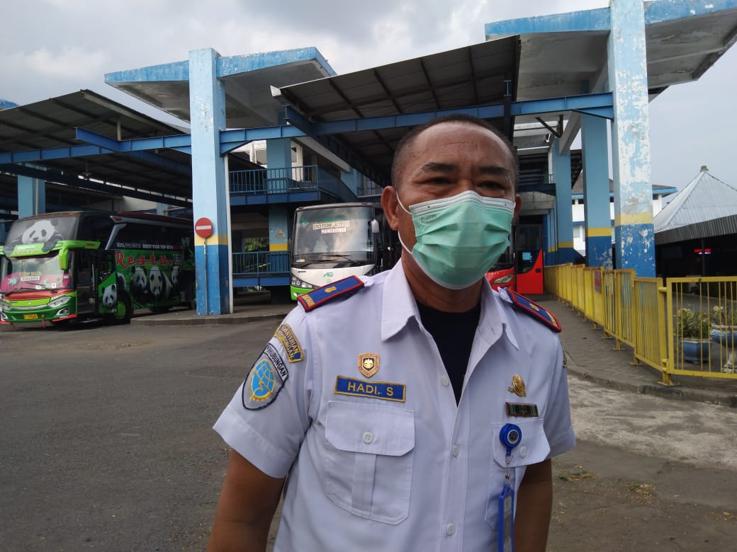 Kepala UPT Terminal Arjosari, Hadi Supeno (Intan Refa / Radar Malang)
