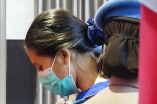 Nani Apriliani yang mengirim sate sianida karena sakit hati kepada Aiptu Tomi yang menikah dengan wanita lain. Belakangan diketahui Nina ternyata istri siri Aiptu Tomi.(JPG/ist)
