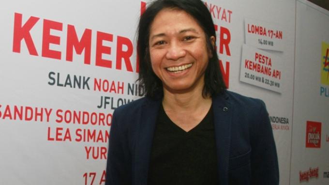 Gitaris Slank Abdee  kini menjabat sebagai Komisaris Independen PT Telkom Indonesia Tbk (Persero). (ist)