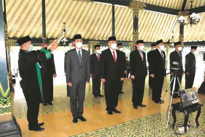 Pelantikan pejabat baru di lingkungan Pemkab Wonosobo Jumat (30/4). Salah satunya adalah istri Bupati Wonosobo Afif Nurhidayat. (Istimewa)