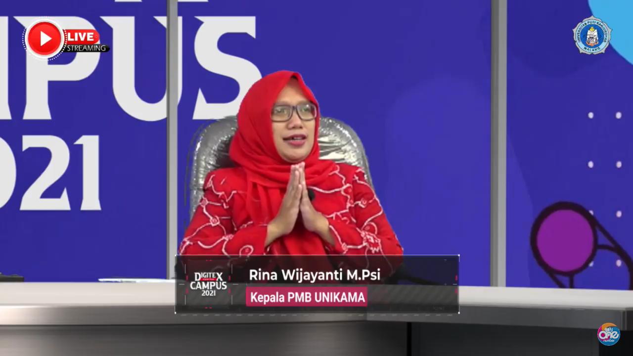 Kepala Penerimaan Mahasiswa Baru (PMB) Unikama Rina Wijayanti MPsi menerangkan bahwa Unikama telah membuka pendaftaran bagi calon mahasiswa baru tahun akademik 2021/2022. (Fanda Yusnia/ Radar Malang)