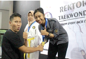Sintia Rahmah, atlet taekwondo yang sukses membawa pulang medali emas di kejuaraan Taekwondo Indonesia International BIHO President Cup 2021.  (ist)
