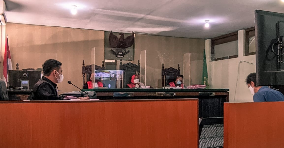 SIAPKAN SAKSI: Seksi Pidana Khusus (Pidsus) Kejaksaan Negeri (Kejari) Batu bersiap menghadirkan enam orang saksi atas kasus korupsi penyimpangan pemungutan Bea Perolehan Hak Atas Tanah dan Bangunan (BPHTB). Ilustrasi Persidangan By Radar Malang.