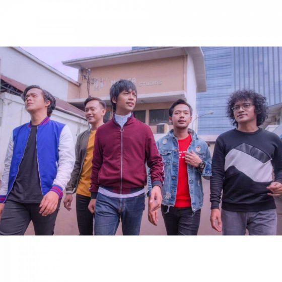 Grup band D