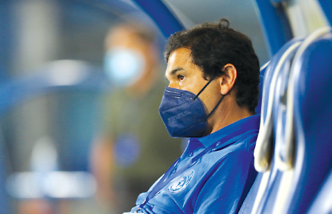 Pelatih Arema FC Eduardo Almeida.(Darmono/Radar Malang)