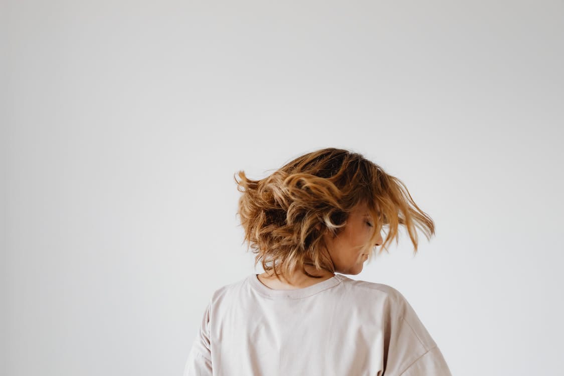5 Warna Rambut Yang Cocok Bagi Anda Pemilik Kulit Gelap (Pexels /ist)