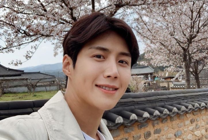 Kim Seon Ho, aktor drama Korea paling populer pada September 2021 (Instagram/@seonho__kim)