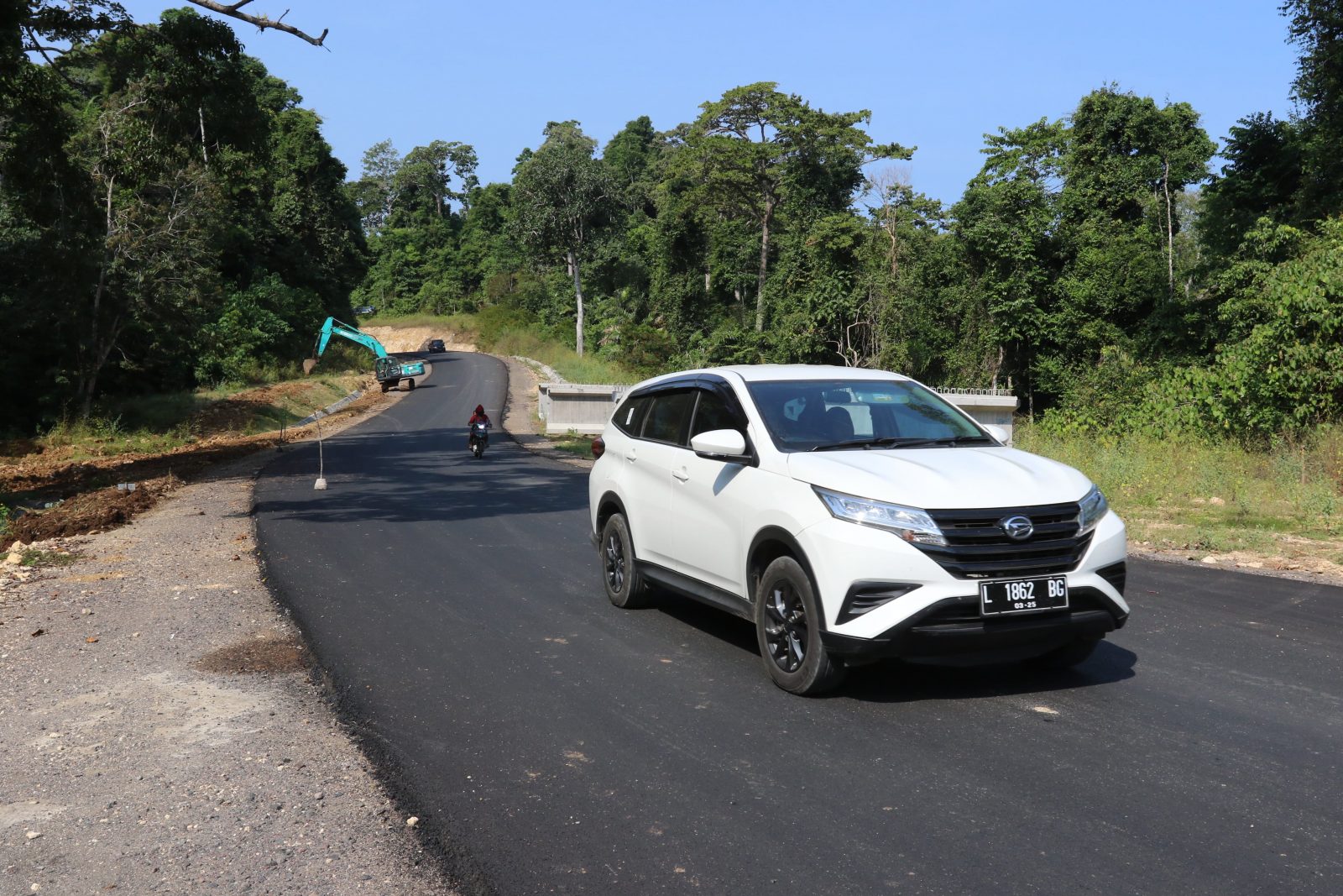 Pembangunan Jalur Lintas Selatan di wilayah Kabupaten Malang (Darmono/Radar Malang)