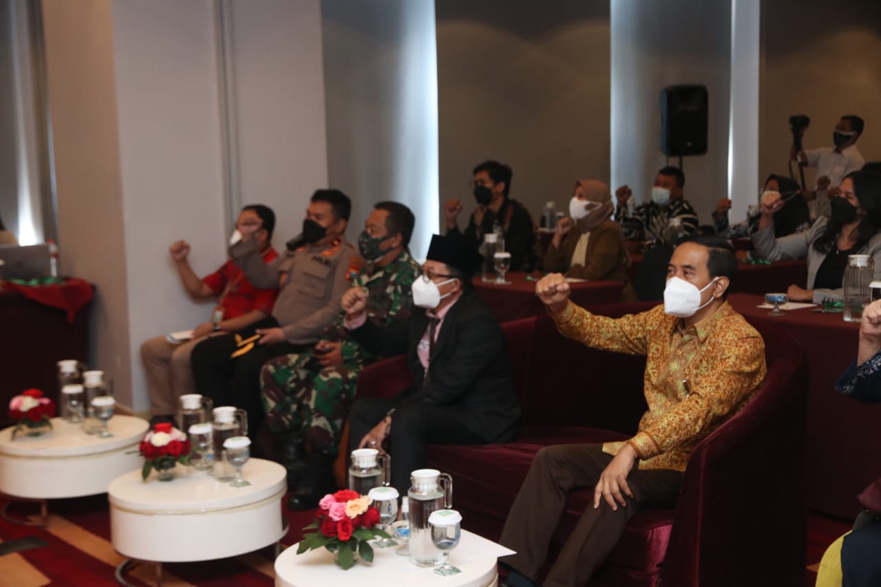 Lewat program Sekolah Intensif Pemuda & LSM Anti Korupsi 2021, pemuda diajak untuk aktif dalam upaya pencegahan korupsi. (ist)