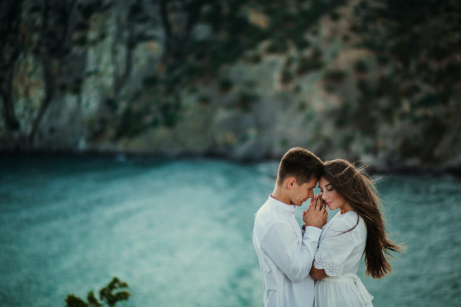 Cara mengungkap rasa terima kasih yang tepat bakal menghadirkan rasa romantis pada pasangan. (Pexels / Ist)
