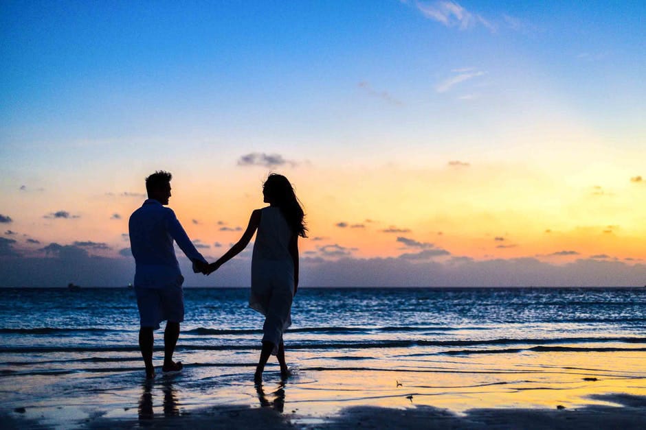 Merayakan status baru pasca menikah dengan cara honeymoon adalah hal yang membahagiakan. (Pexels /ist)