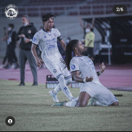 Carlos Fortes menjadi satu-satunya pencetak gol dalam pertandingan Arema FC melawan Persija Jakarta di seri kedua BRI Liga 1, Minggu (17/10). (Instagram Arema Official)
