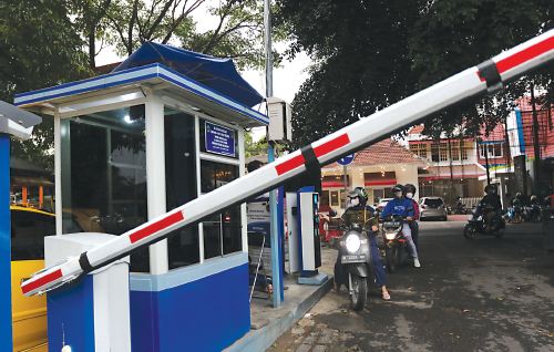 e-Parking di Stadion Gajayana Malang (Darmono/Radar Malang)