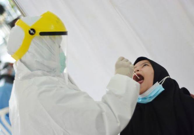 Ilustrasi tes swab PCR Covid-19
