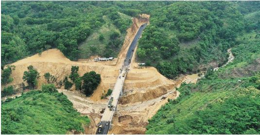 EKSOTIS: Jembatan Umbul Kaji di Kecamatan Bantur sudah kukuh berdiri. Ini adalah jembatan terpanjang di Jalur Lintas Selatan (JLS) yang membentang hingga 120 mete