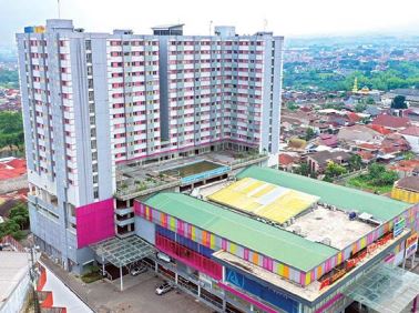 MASUK RANAH HUKUM: Manajemen Malang City Point (MCP) selama tujuh tahun dililit masalah internal yang membuat para pembeli terancam menjadi korban. (darmono/radar malang)