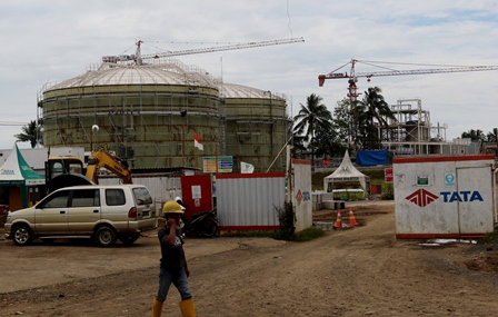 Pabrik ragi di Bululawang, Kabupaten Malang ini sedang dibangun.