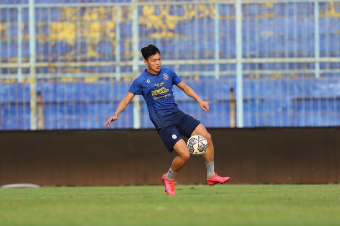 PUNYA KUALITAS: Di musim depan, Feby Eka Putra bakal membela tim Dewa United. (Darmono / Radar Malang)