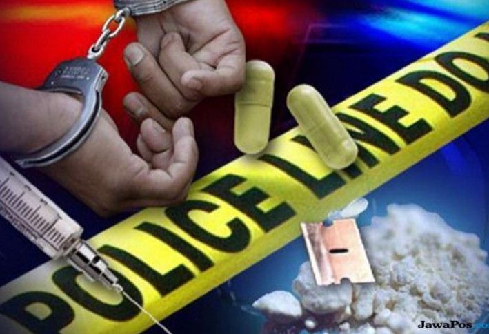 DIPENJARA: Arin Retno Widyaningtyas diganjar hukuman tujuh tahun penjara oleh majelis hakim Pengadilan Negeri Malang,Akibat menjadi kurir narkotika.