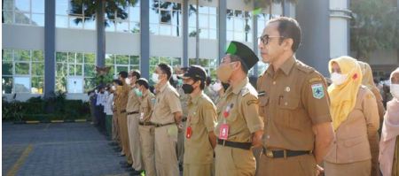 APEL PAGI: Pegawai Pemkot Batu saat melakukan apel rutin Senin pagi beberapa waktu lalu.(KOMINFO BATU FOR RADAR BATU)