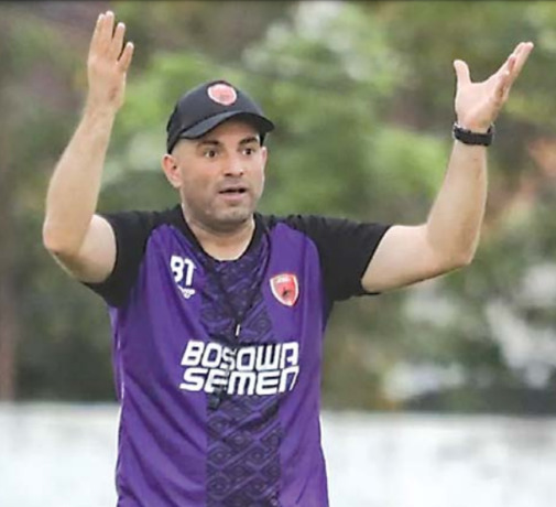 OPTIMISTIS: Pelatih Kepala PSM Makassar Bernardo Tavares memimpin sesi latihan skuadnya, beberapa waktu lalu. (INSTAGRAM PSM MAKASSAR)