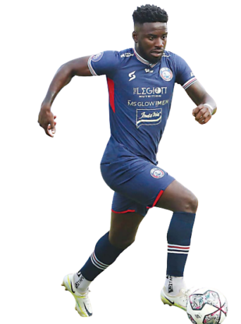 TERPAKSA ABSEN: Abel Camara tidak diturunkan Pelatih Kepala Arema FC Javier Roca saat Singo Edan bersua Persik Kediri, Sabtu (17/9). (Darmono/Radar Malang)